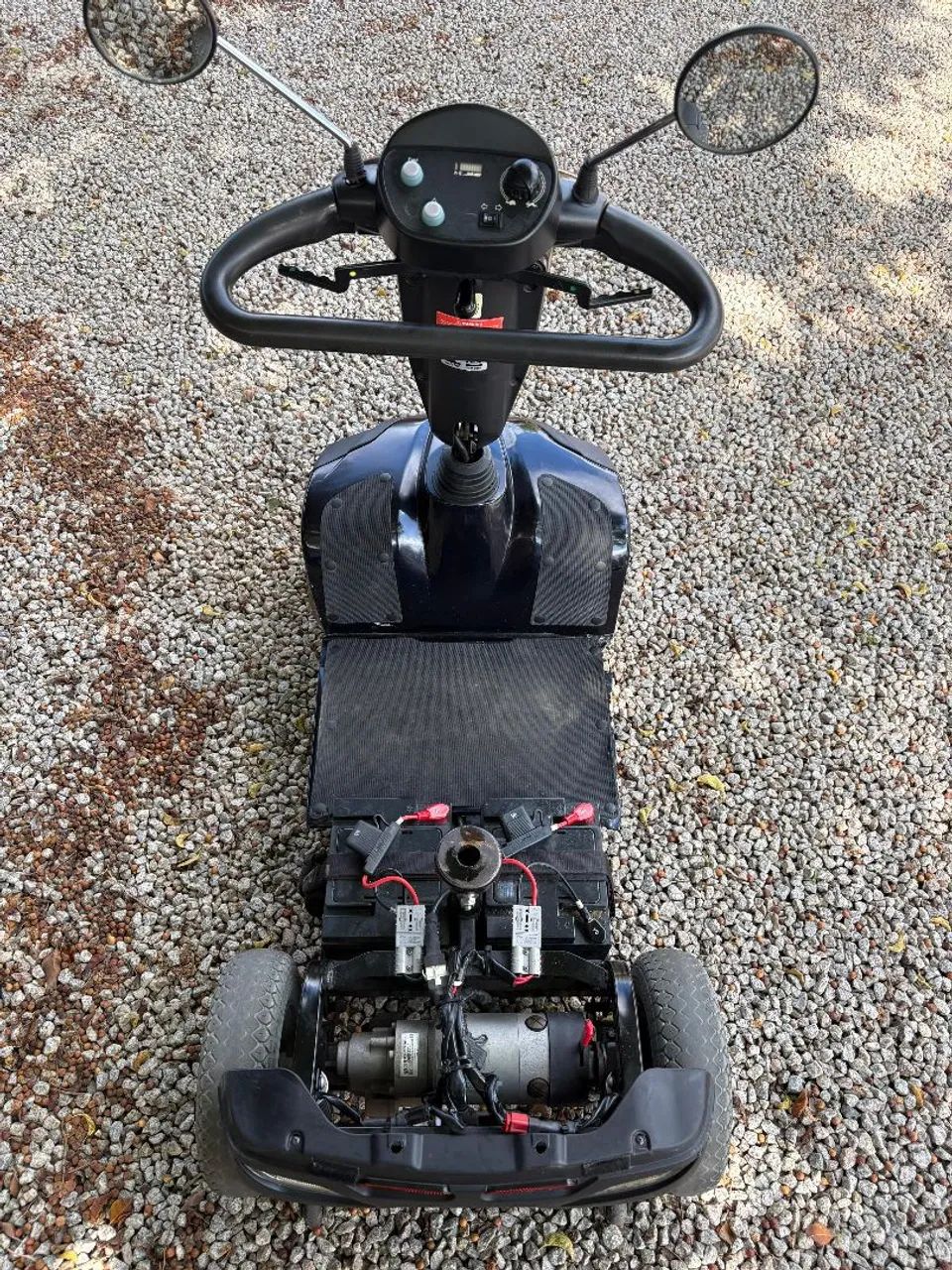 Cadeira de rodas Scooter elétrica  - Foto 5