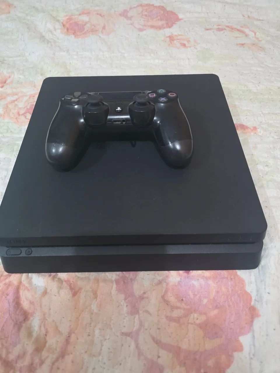 Ps4 slim 1tb pouco usado - Foto 4