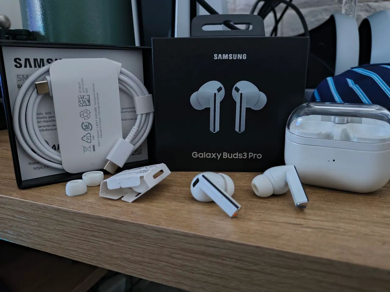 Fone Galaxy buds 3 pro - 6 meses de uso - Fones de Ouvido