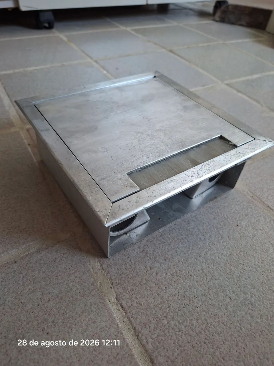 Caixa de piso elevado dupla em alumínio 