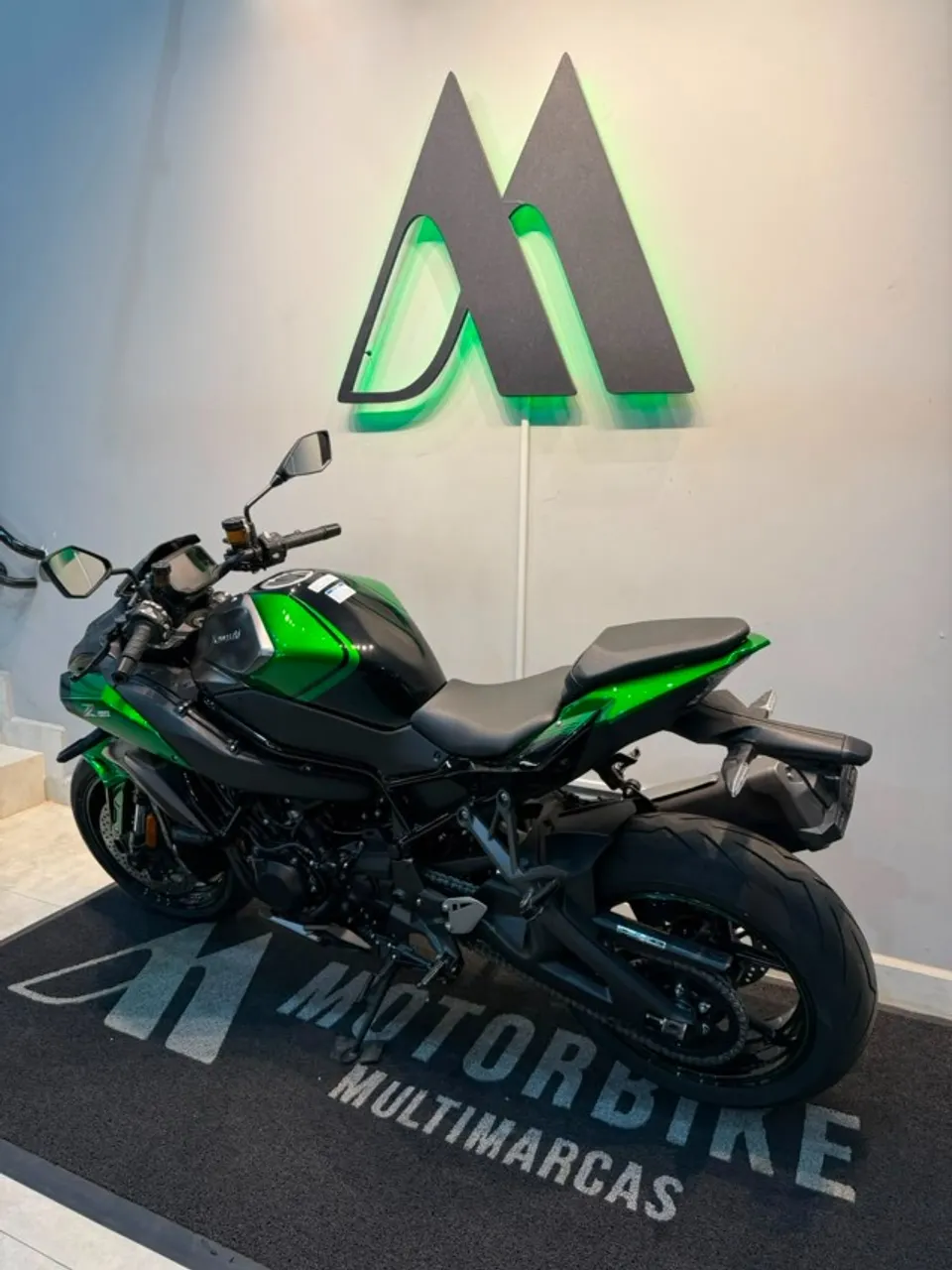 Motos Kawasaki Z 1000 H2 - São José do Rio Pardo, São Paulo