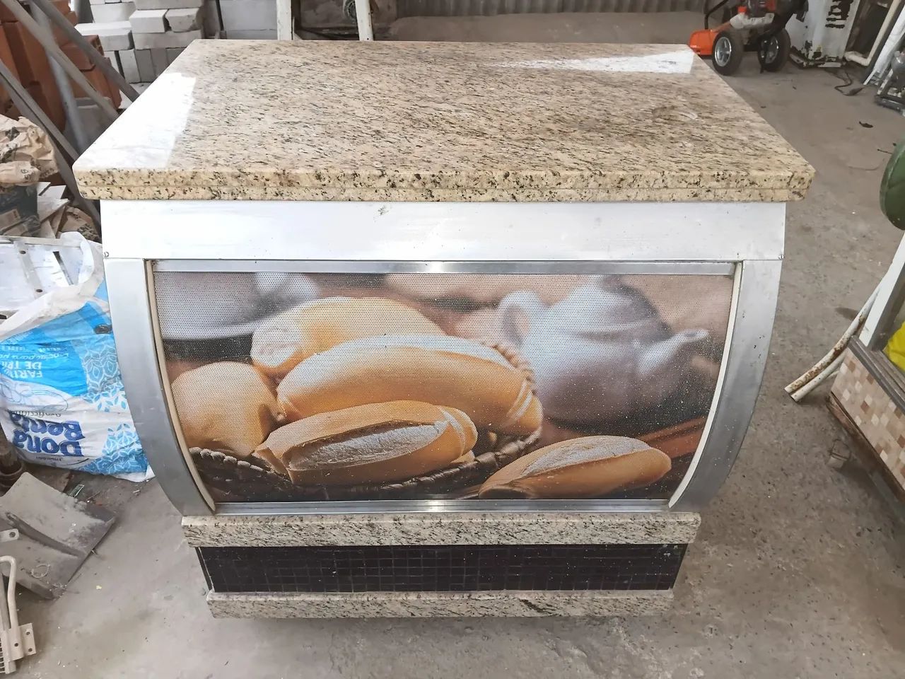 Vendo balcão caixa com gaveta 