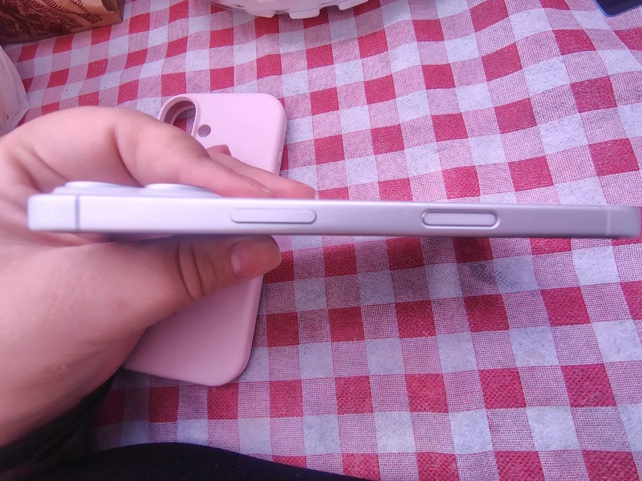 iPhone 16 , 256gb 95% de bateria  - Foto 2