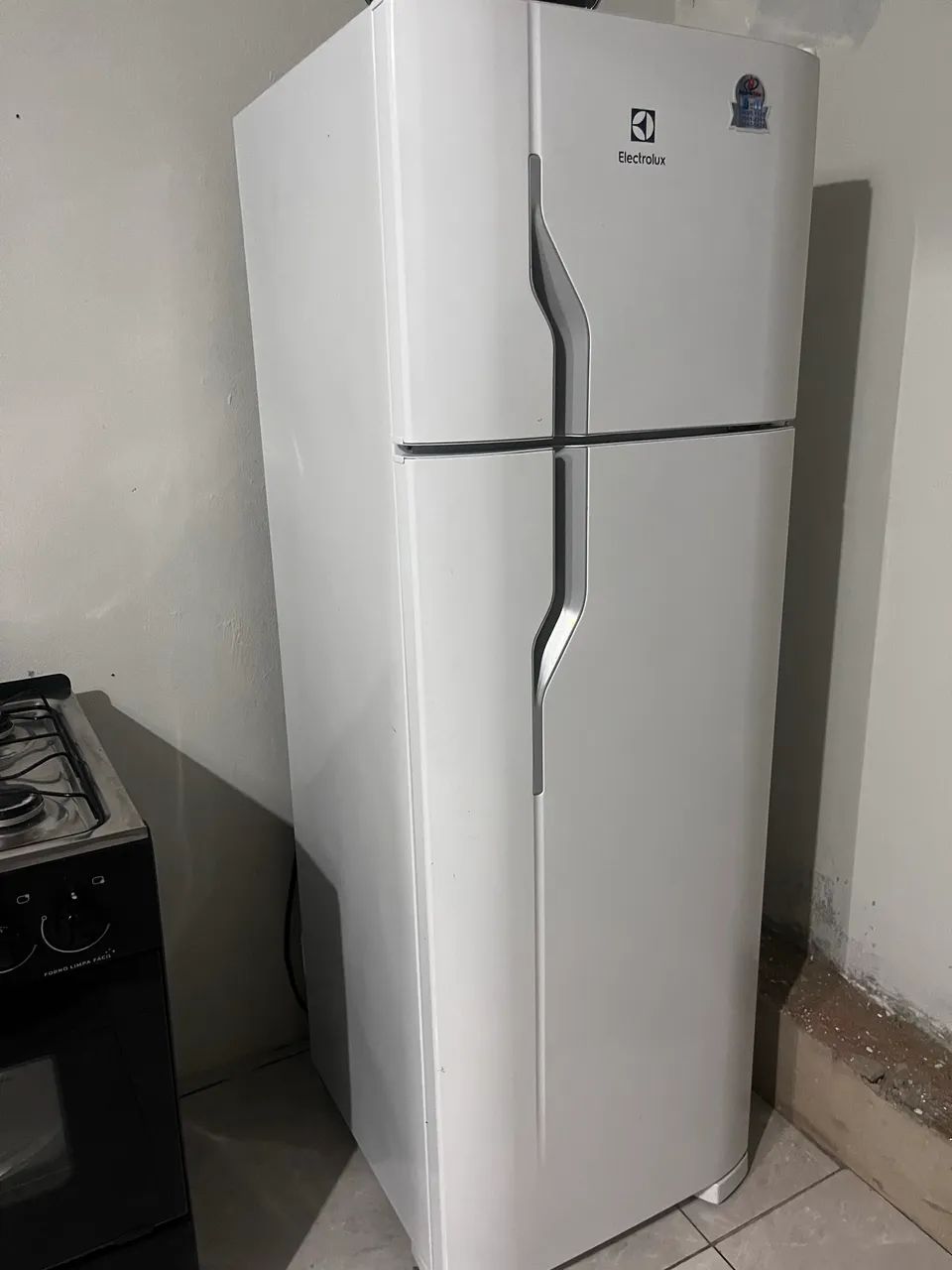 Vendo geladeira nova  - Foto 2