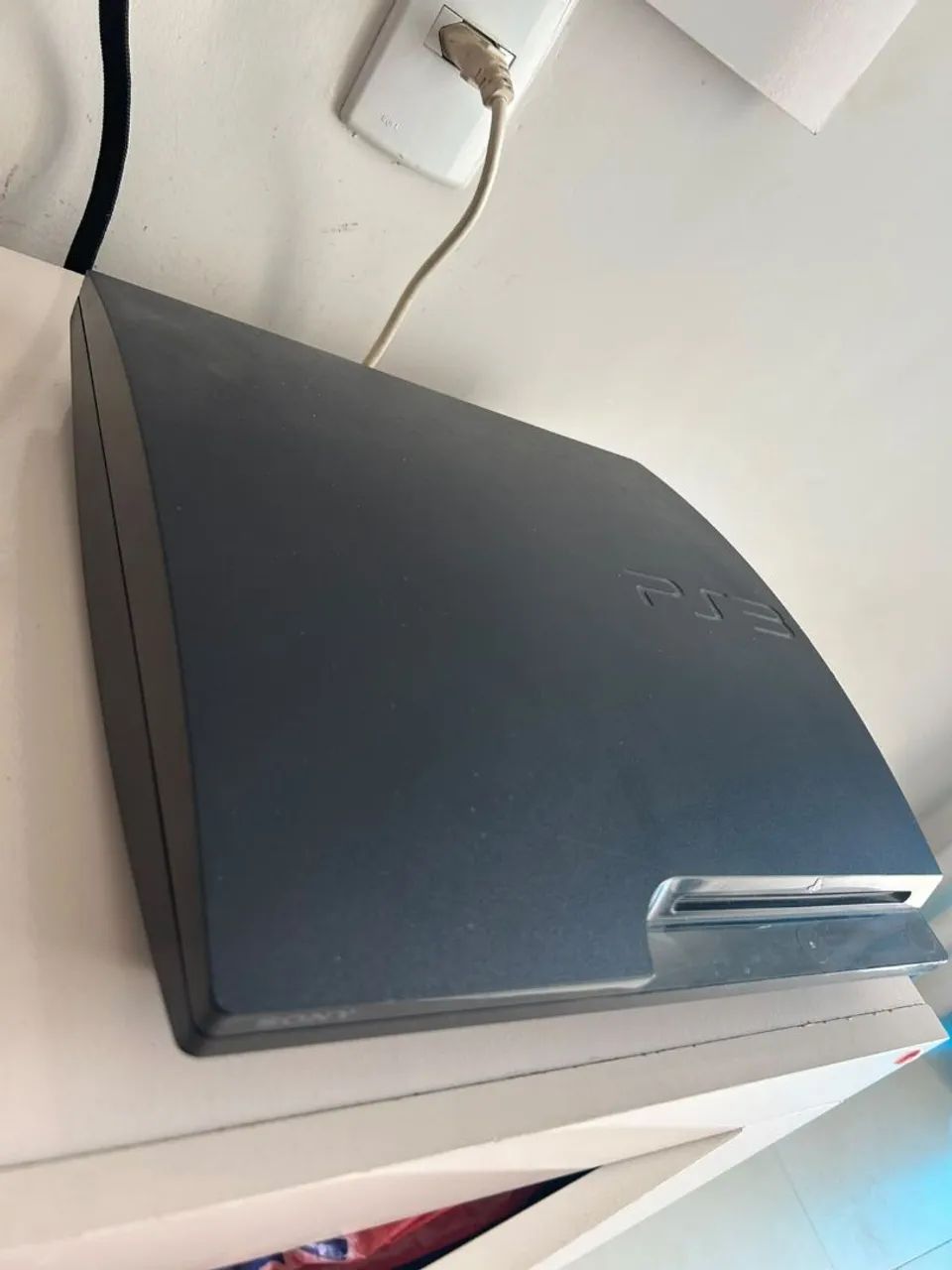 PS3 111GB com 7 jogos (controle com defeito) - Foto 4