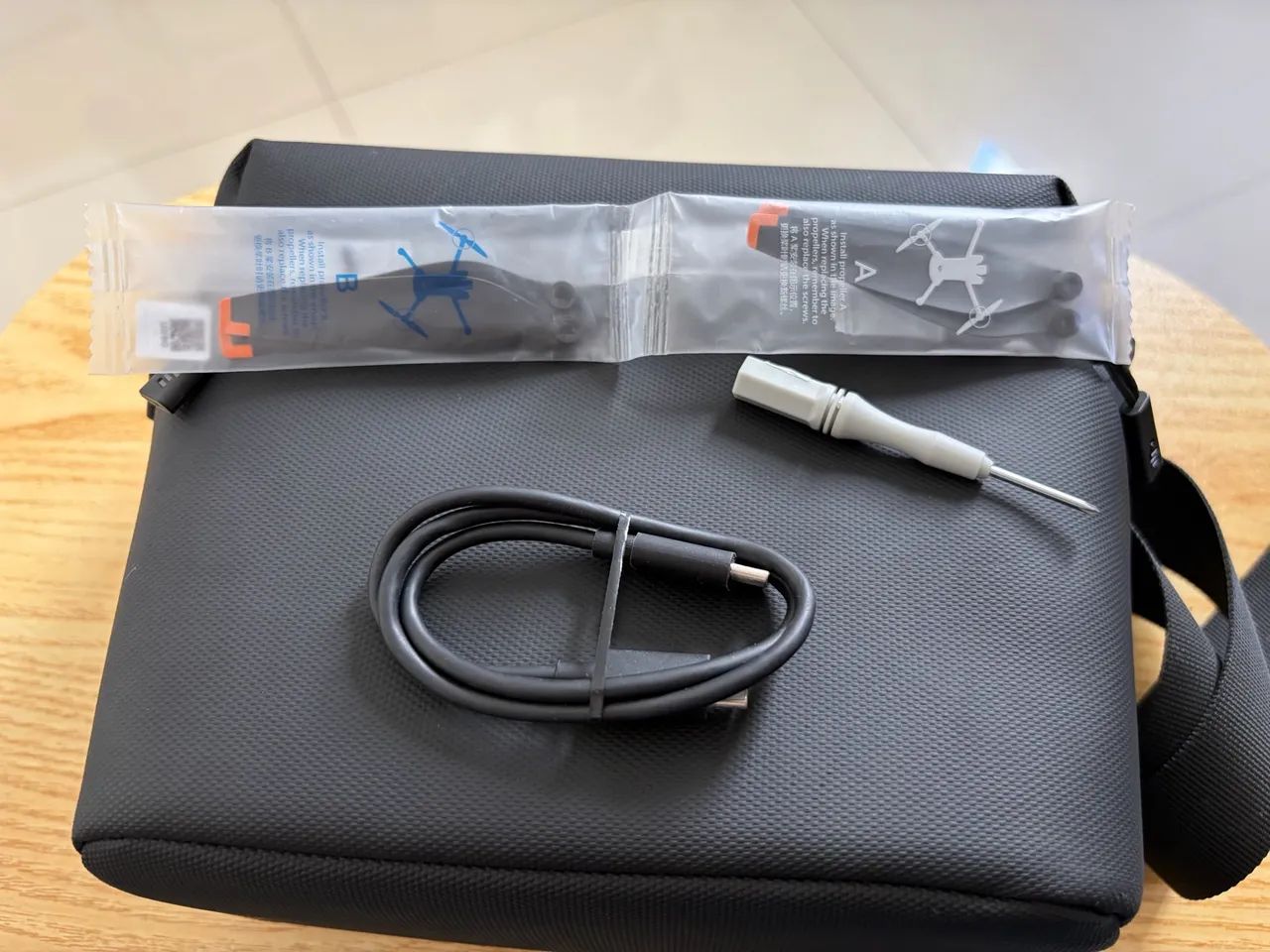 Drone DJI Mini 3 com controle com tela (RC) - Foto 4