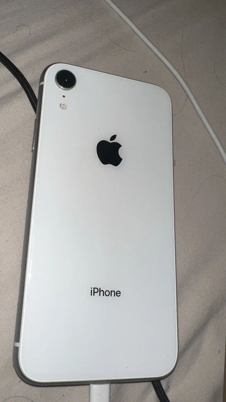 iphone xr 64gb