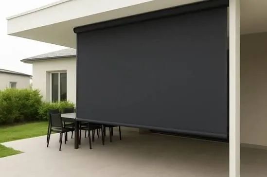 Toldo de rolo em Manivela 