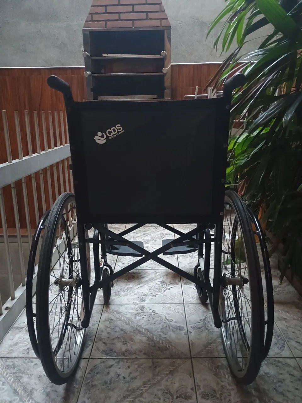 Cadeira de rodas dobrável  - Foto 3