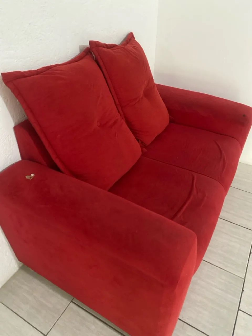Vendo sofá pequeno, dois lugares  - Foto 2