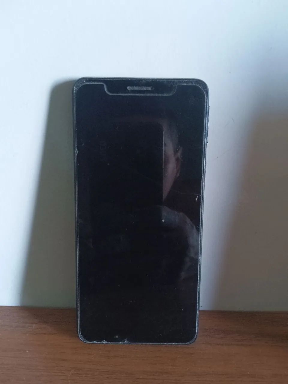 Celular Samsung display quebrado, para retirada de peças 