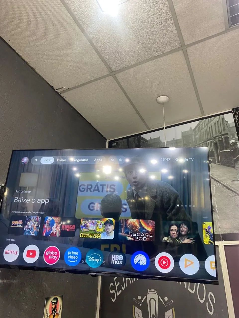 Vendo Smartv Philips 50 polegadas 4k top de linha em estado de nova Borda infinita R$ 1650 - Foto 3