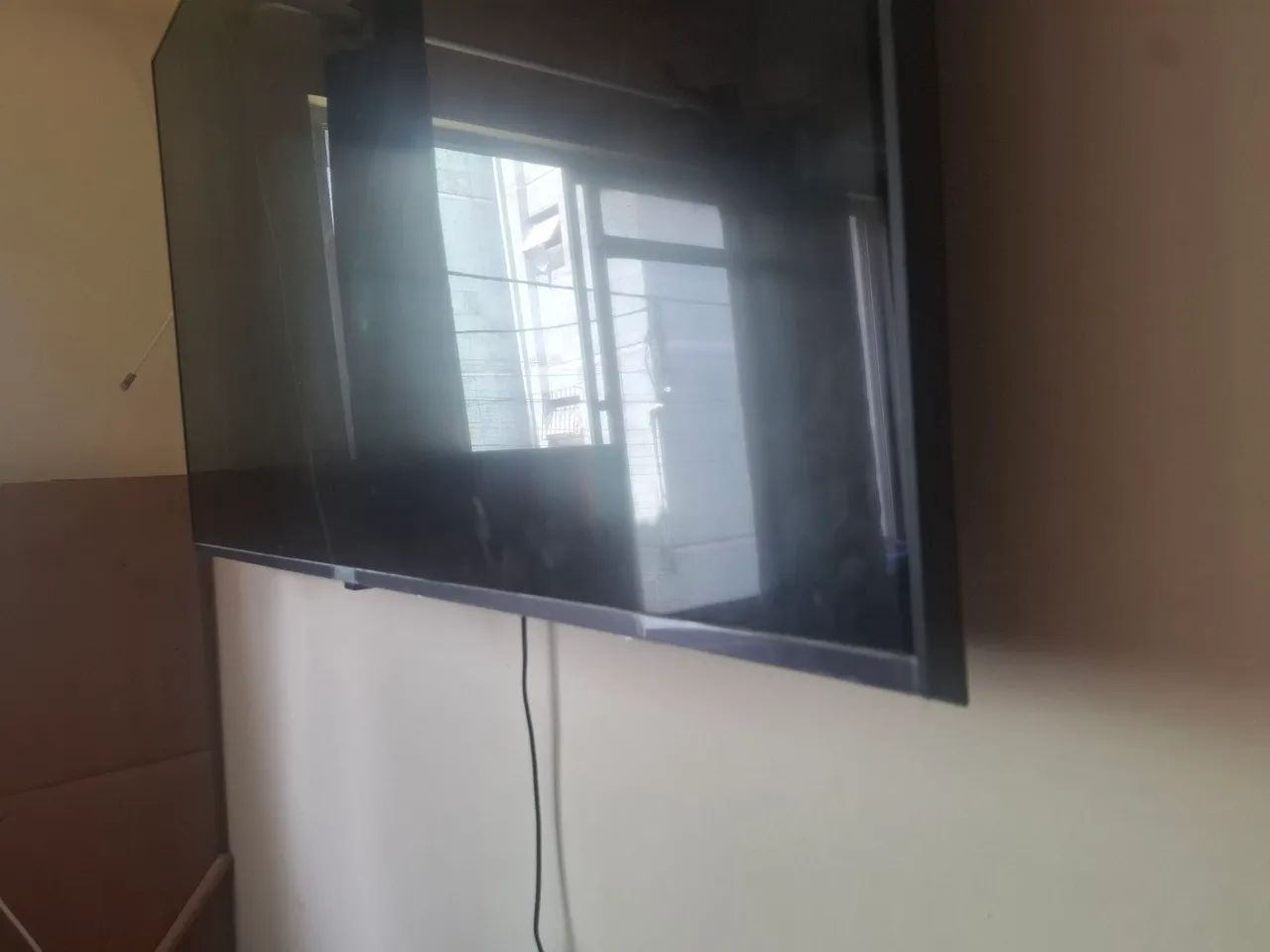 TV 4K LG 42 POLEGADAS(CONTROLE MAGIC)  - Foto 2