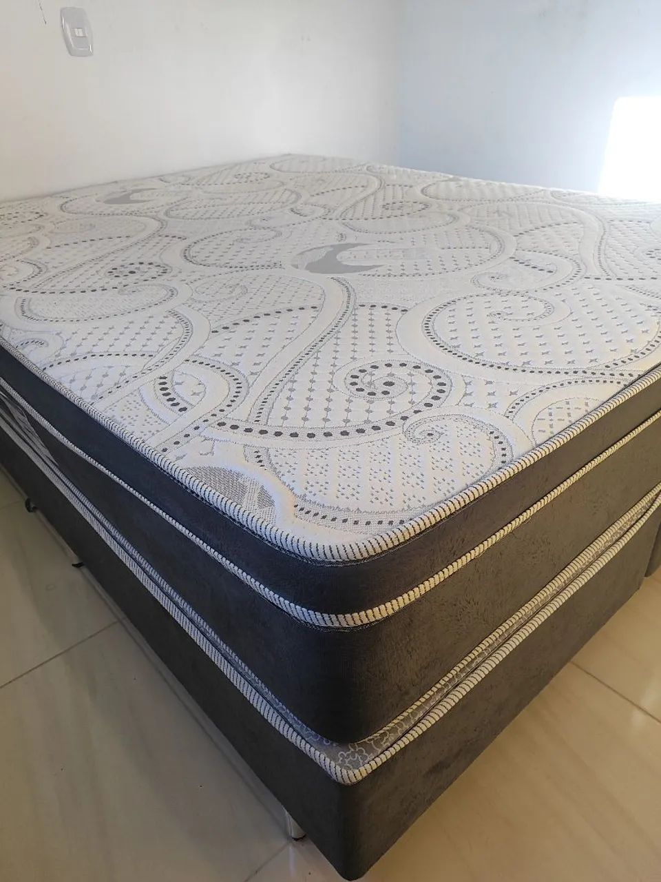 Colchão magnético + base box queen (faço a entrega!)
