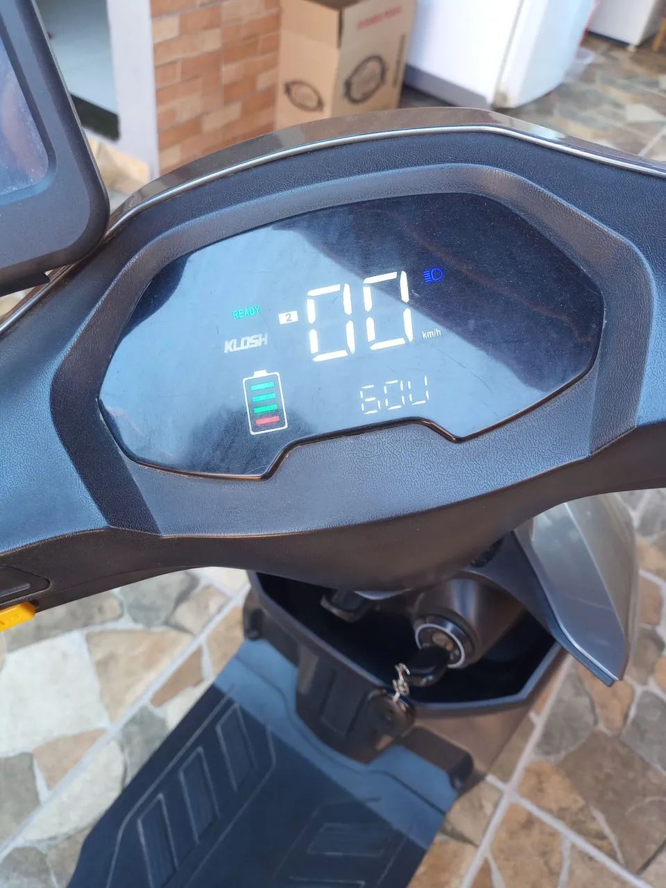 Scooter elétrica 