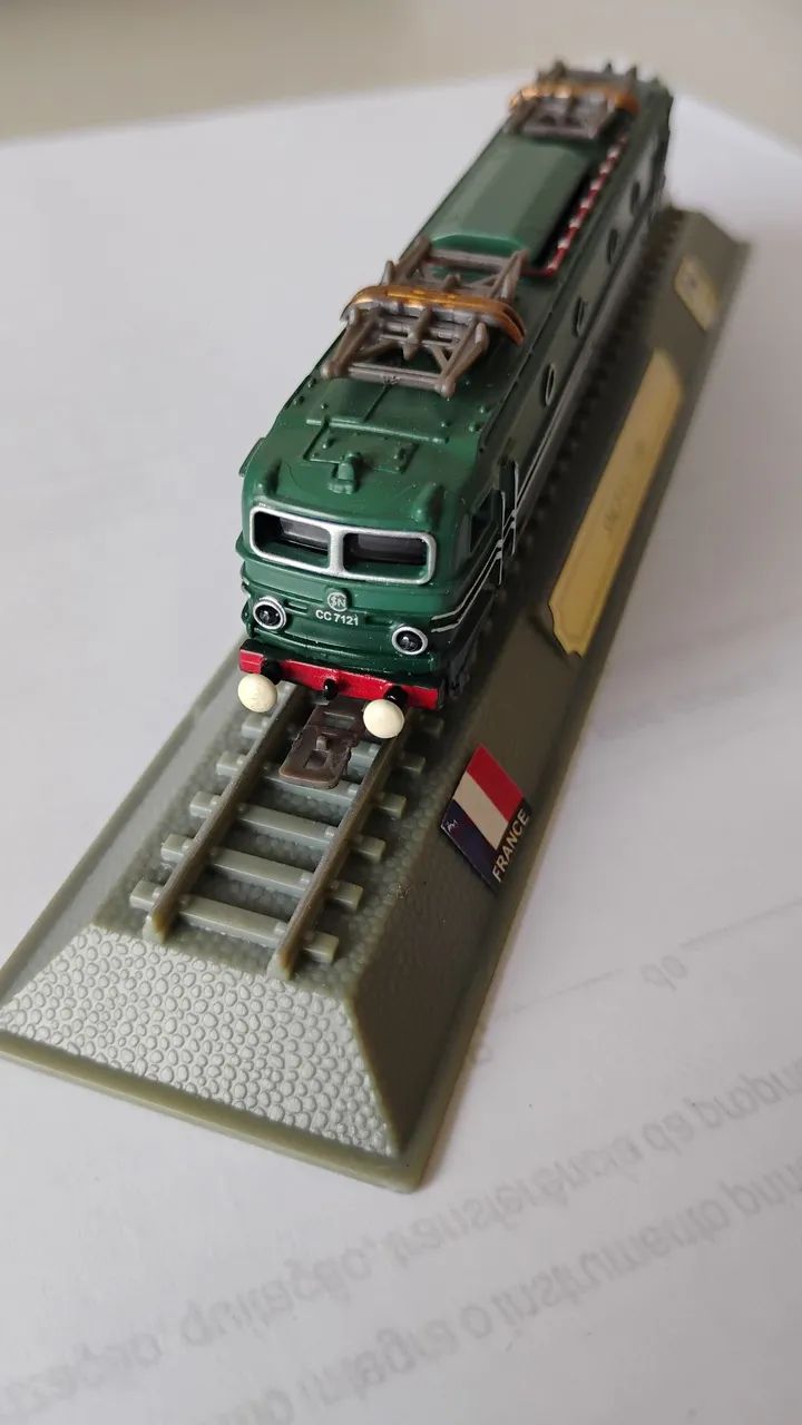 TREM MINIATURA "locomotivas do mundo"