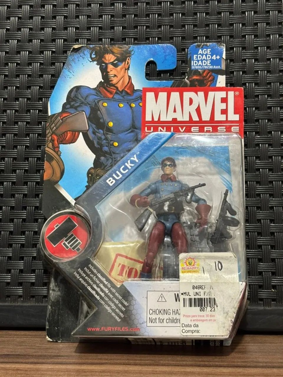 Marvel Universe Bucky 3.75 Hasbro