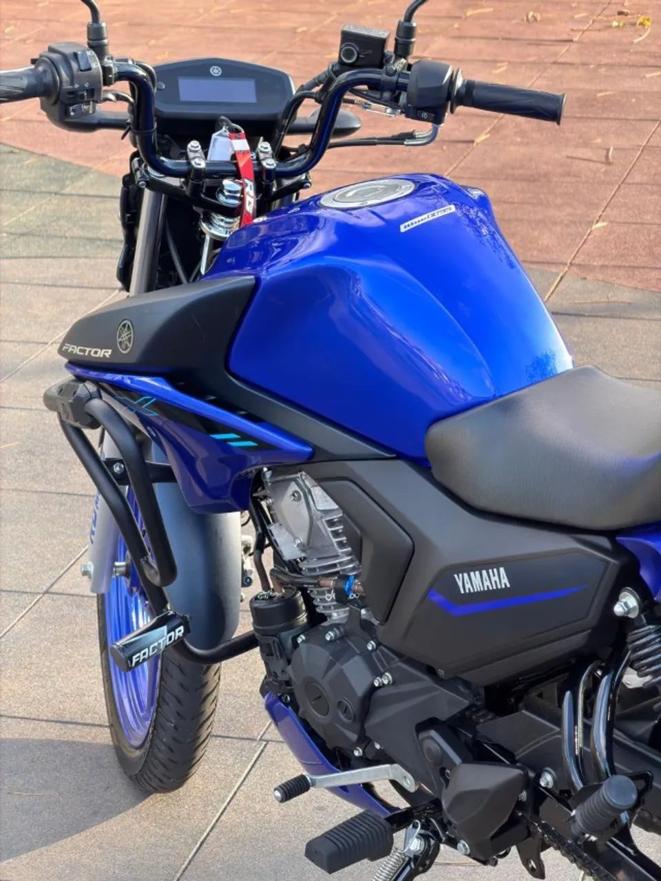 YBR 150 FACTOR DX ANO 2025 4.500KM - Foto 2