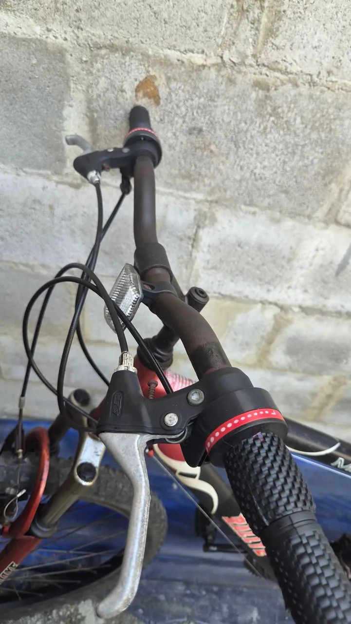 Bicicleta com amortecedor dianteiro  - Foto 3