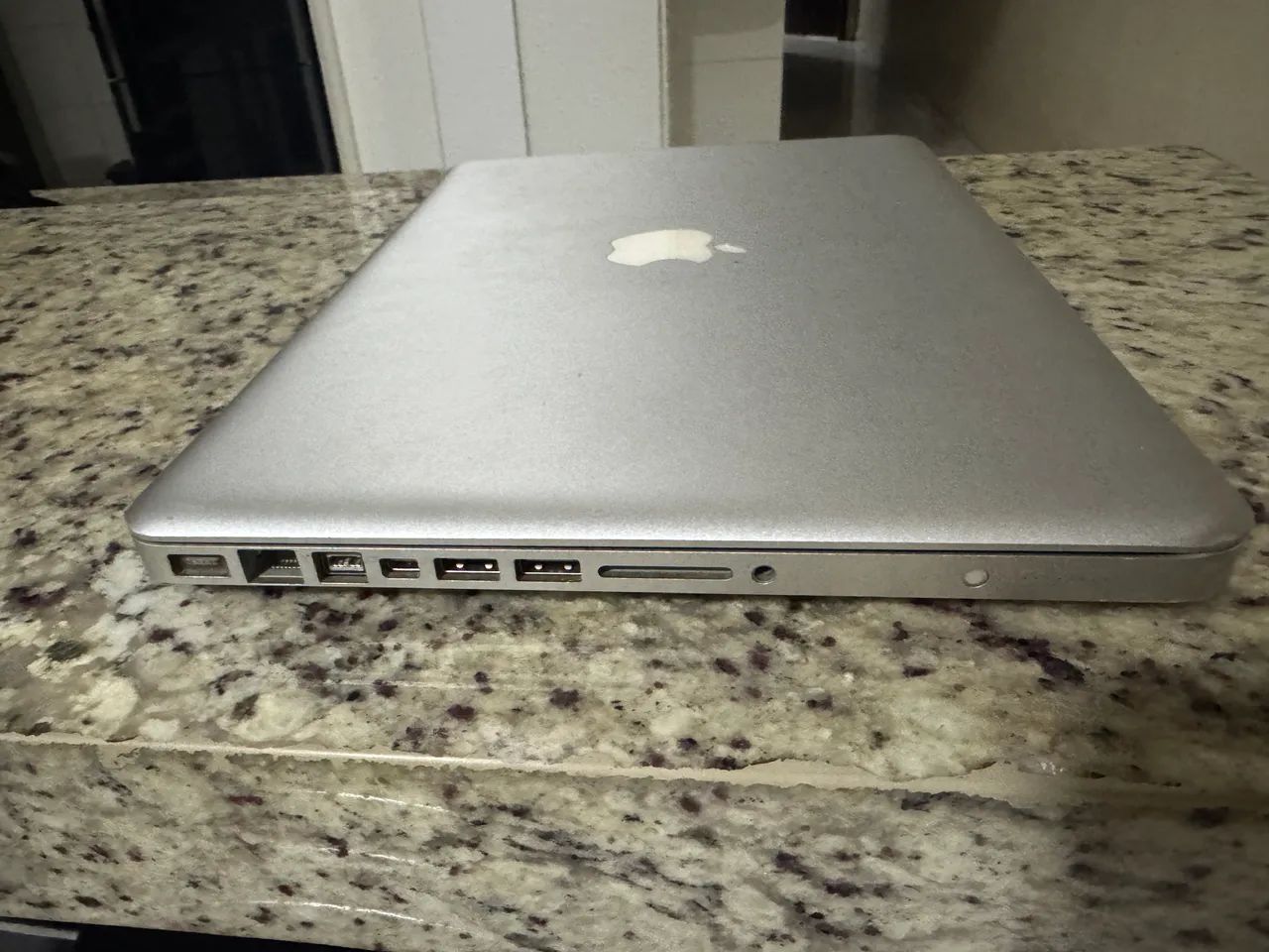 MacBook Pro 13? (Meados de 2009) - Funcionando - 320GB HD - 8GB