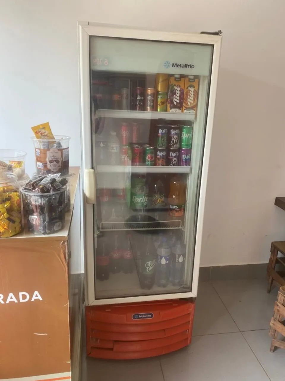 Expositor de Bebidas para Comércio - Foto 2