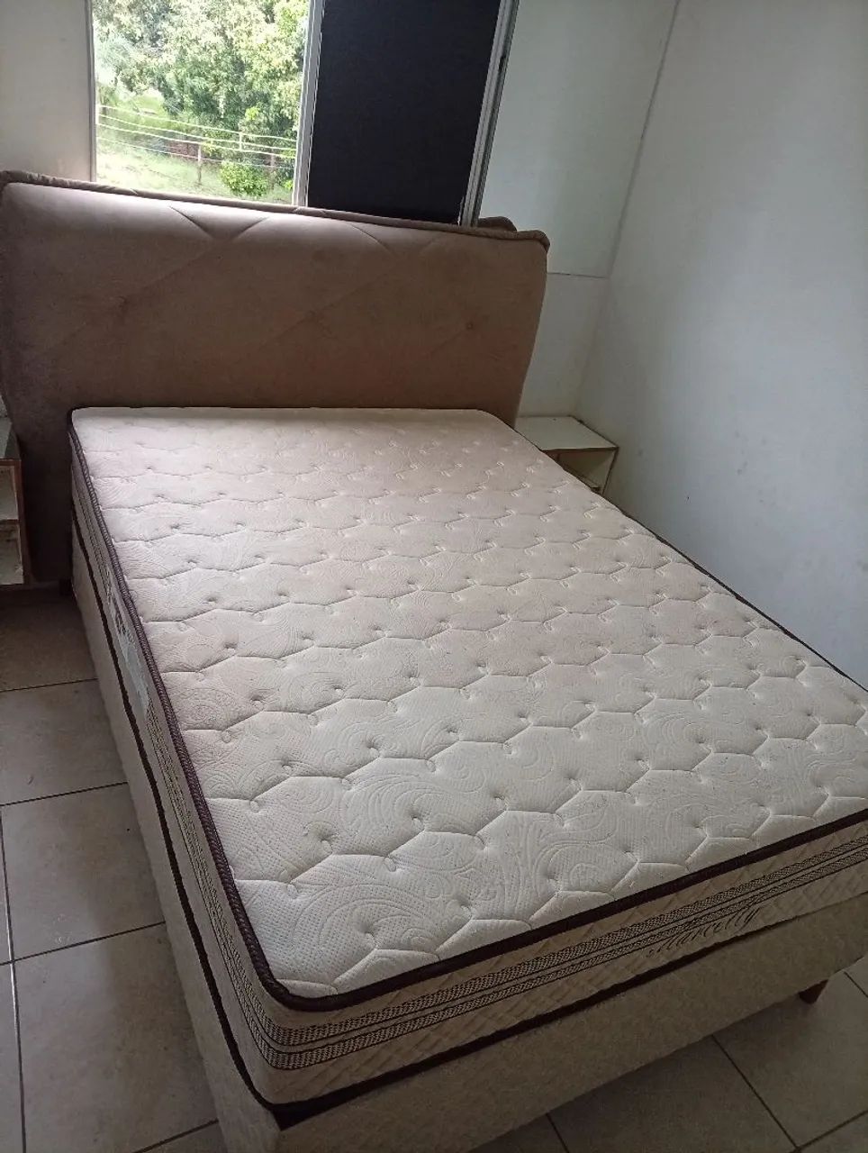 Pouco Usada - Cama Casal com Cabeceira - Foto 3
