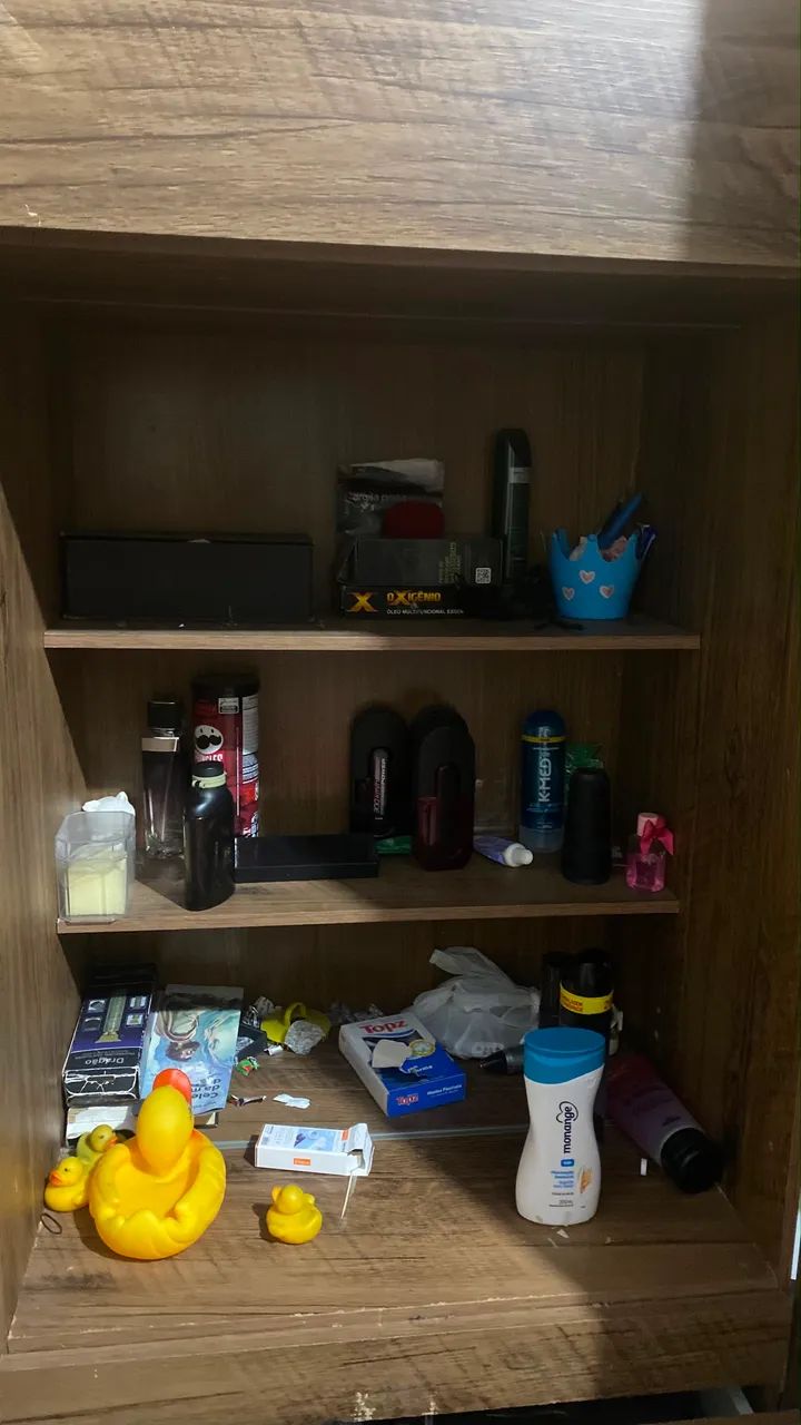 QUARDA ROUPA. COM ESPELHO NO MEIO - Foto 3