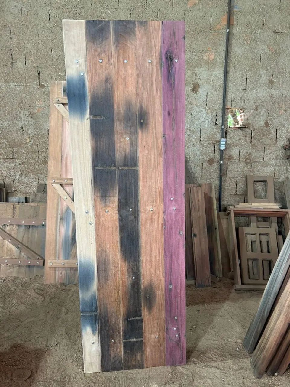 Porta rústicas feita com madeira maciça  - Foto 3