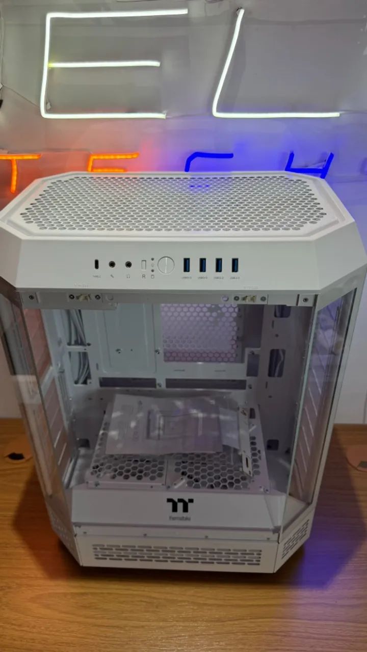 Gabinete Thermaltake The Tower 600 - Foto 3