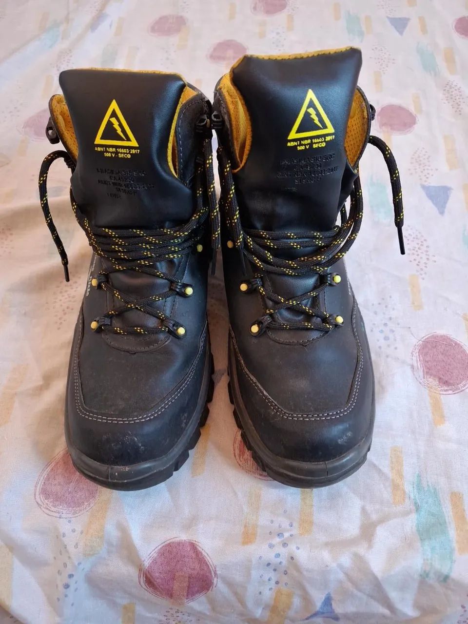 Bota EPI  com bico reforçado  - Foto 3