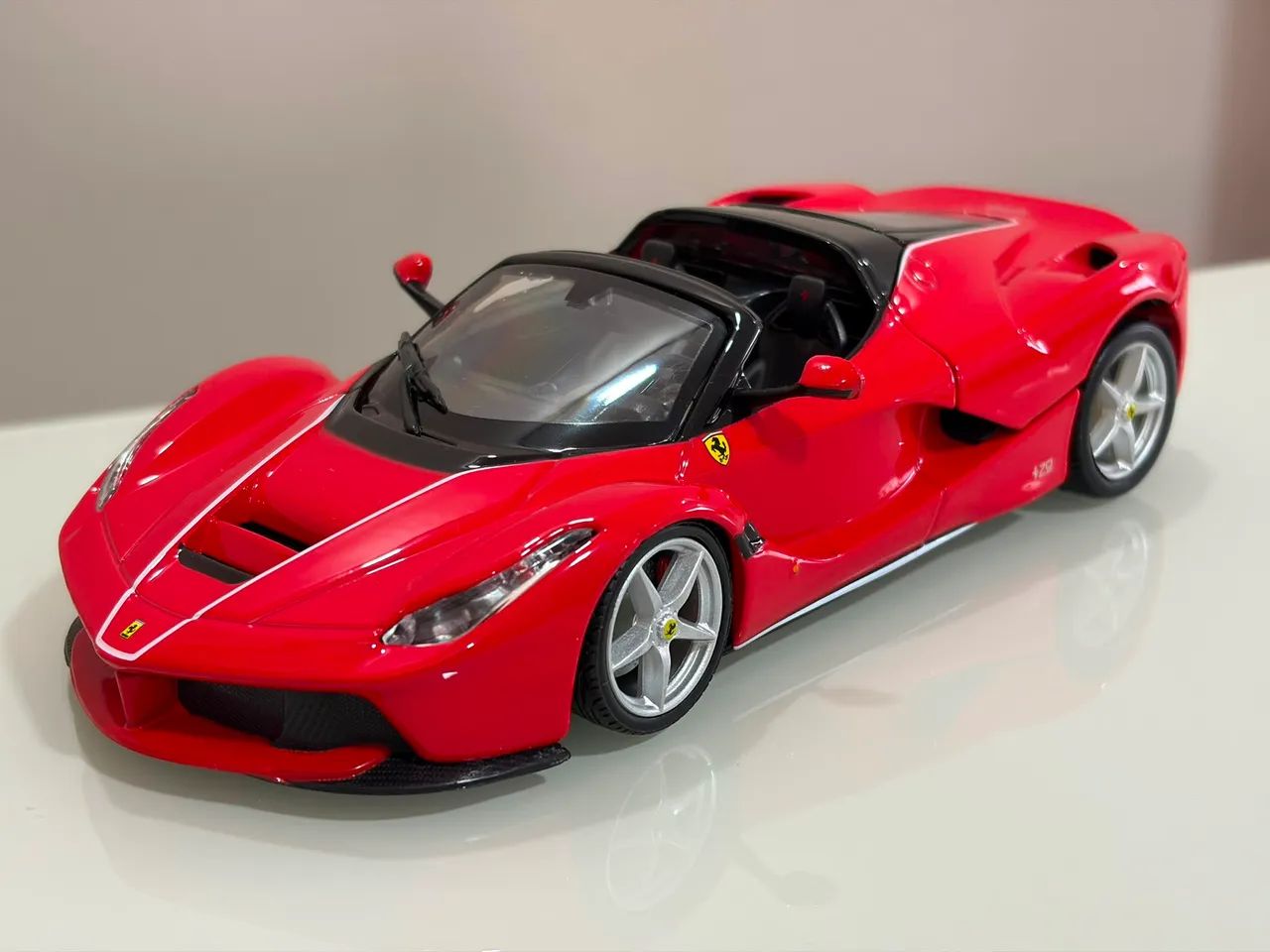 La Ferrari Escala 1/24 Carro de ferro