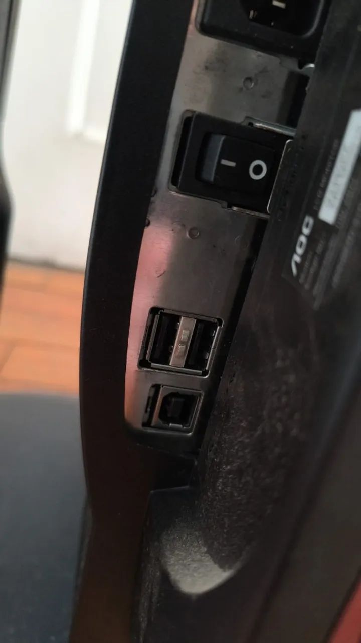 Monitor Gamer AOC 24" 144hz - Foto 4