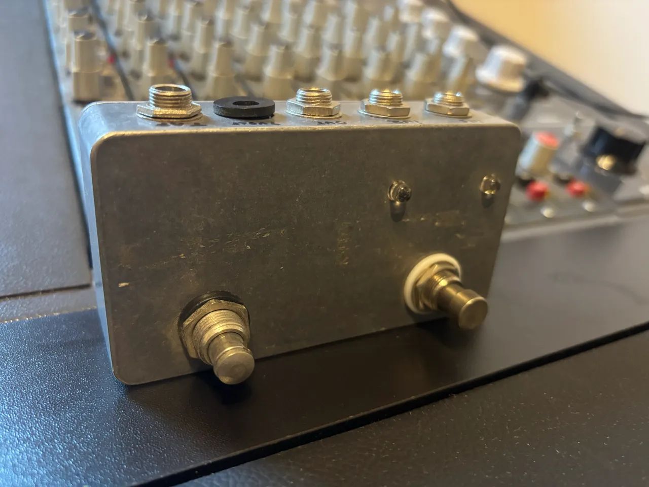 Pedal Y para dois inputs e 1 out com TAP Tempo