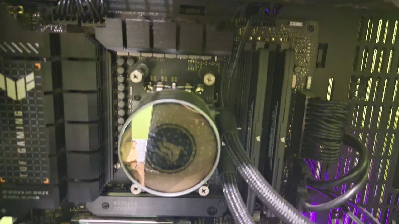 7800X3D + X670E Plus Tuf Gaming + AIO
