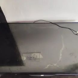 TV AOC 43 polegadas (COM TELA QUEBRADA)