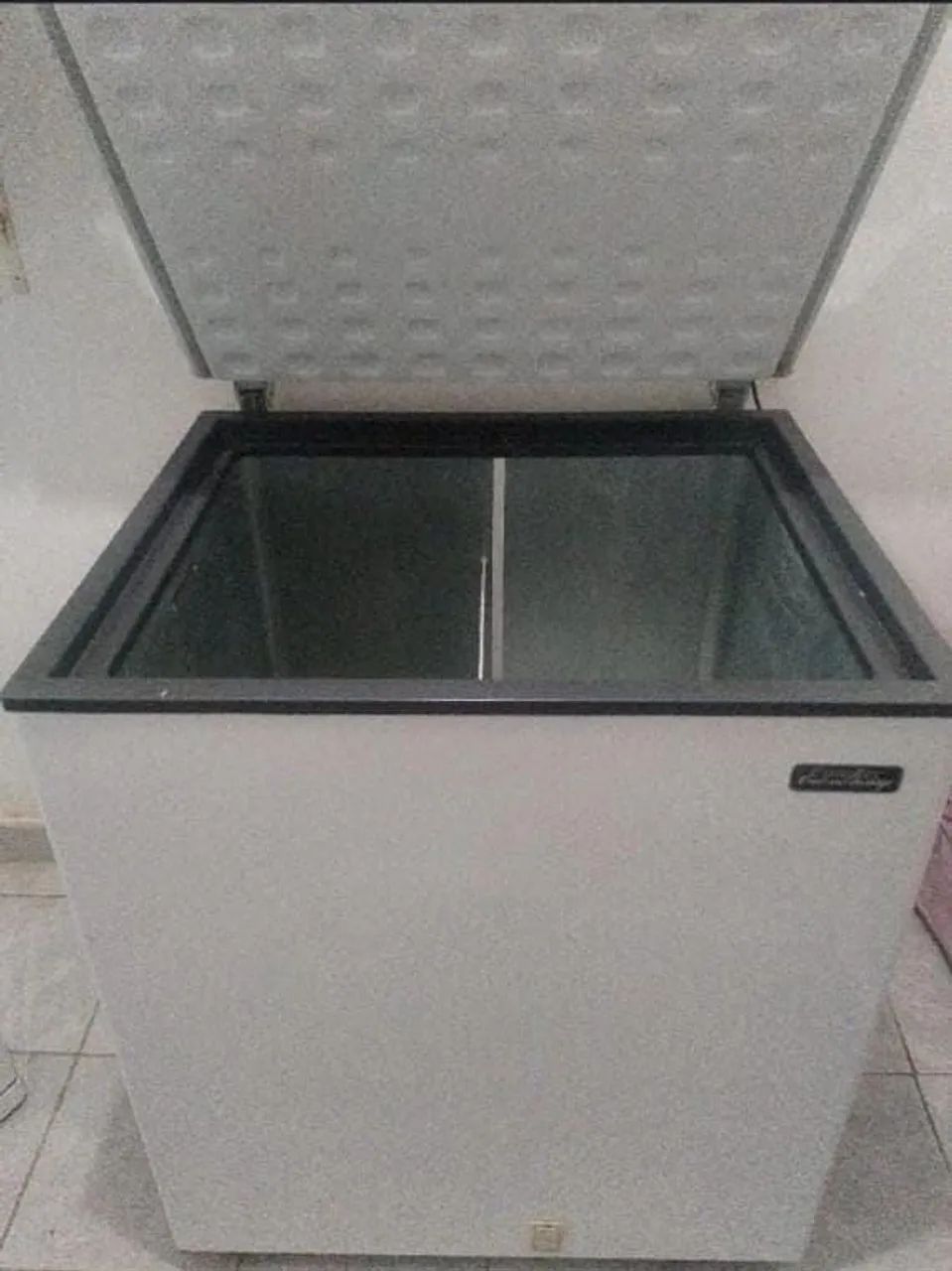 Freezer Esmaltec 230 litros