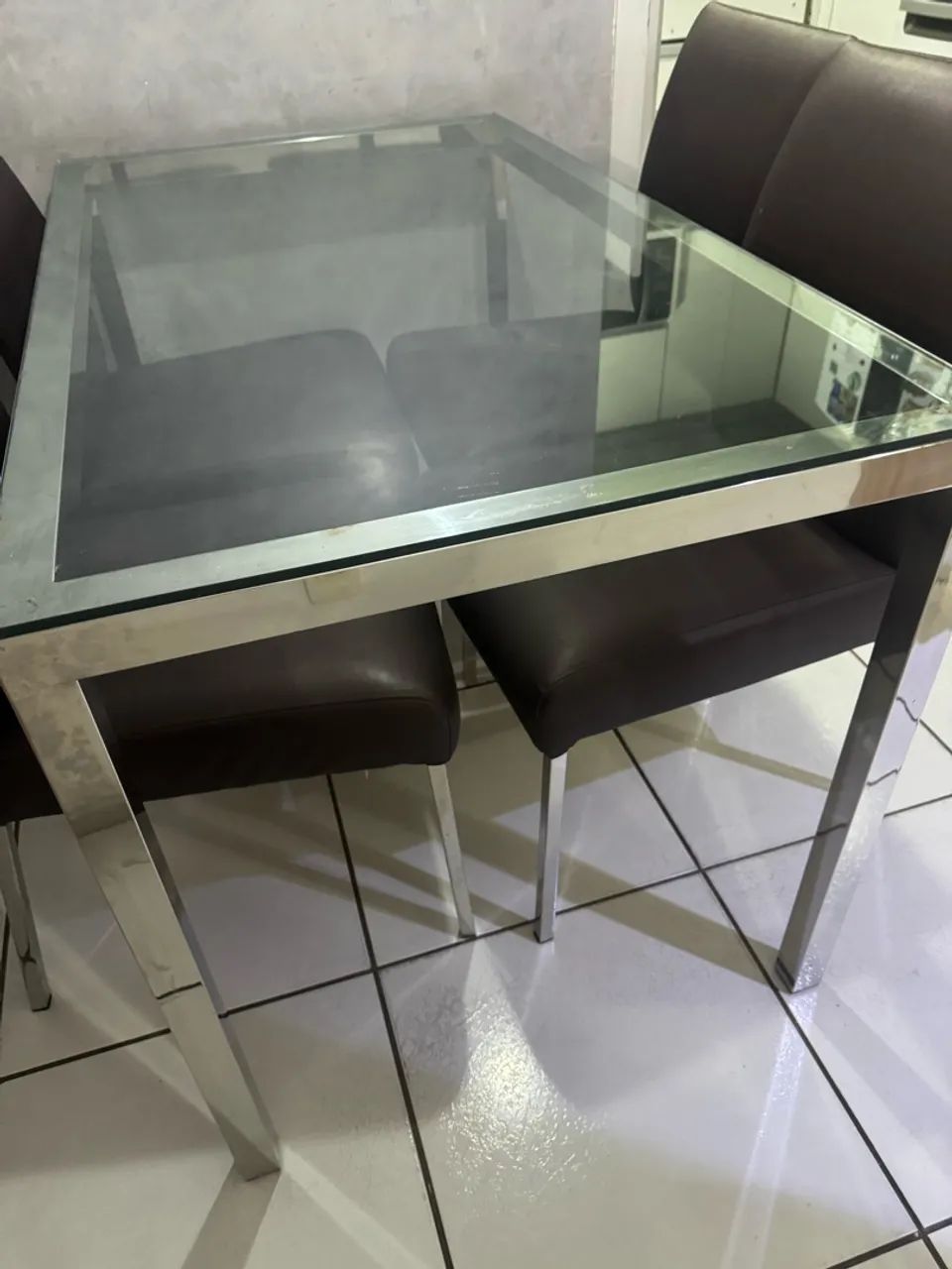 Mesa e 4 cadeiras  - Foto 4
