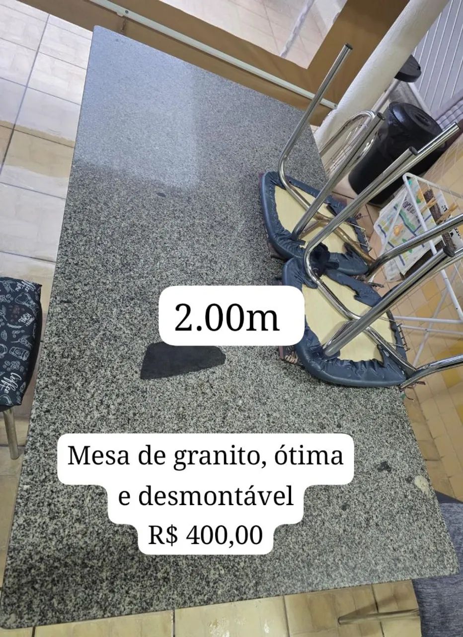 Mesa, rack, balcão bem conservados65704316780163122