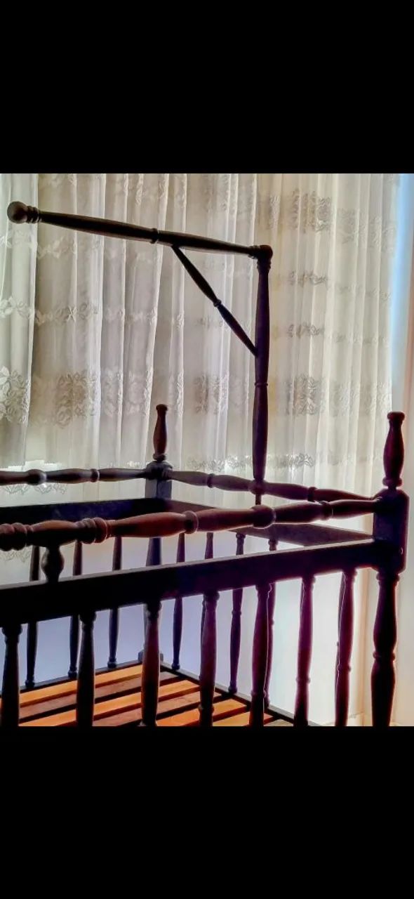Berço antigo madeira de lei BAIXOU PREÇO  - Foto 4