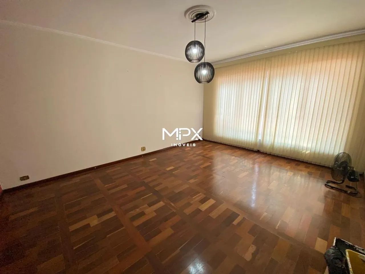 Casa à venda em Piracicaba, Vila Independência, com 3 quartos, com 180 m²