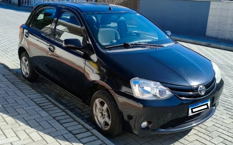 Toyota Etios ETIOS XS  1.3 Flex 16V 5p Mec. 2013