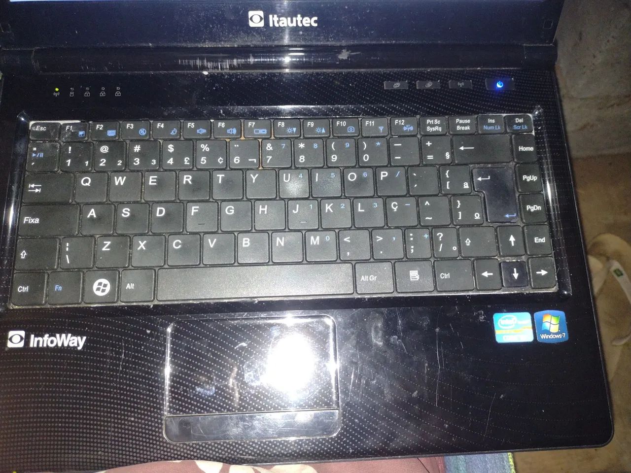 Notebook i3 4ram 320gigas bateria ok win10 entrega  - Foto 3