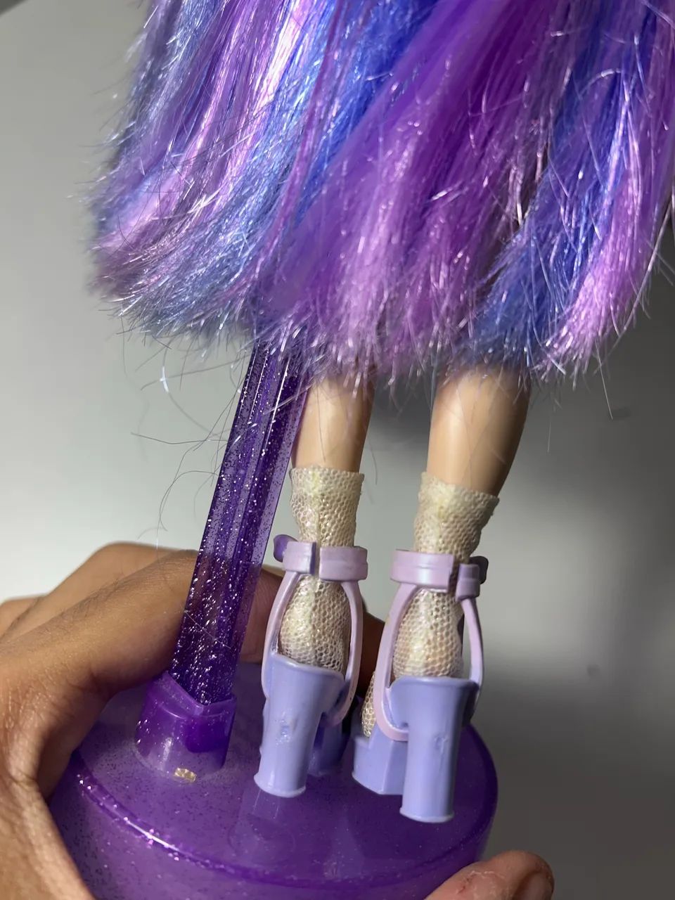 Boneca Rainbow High Violet Willow - Foto 5
