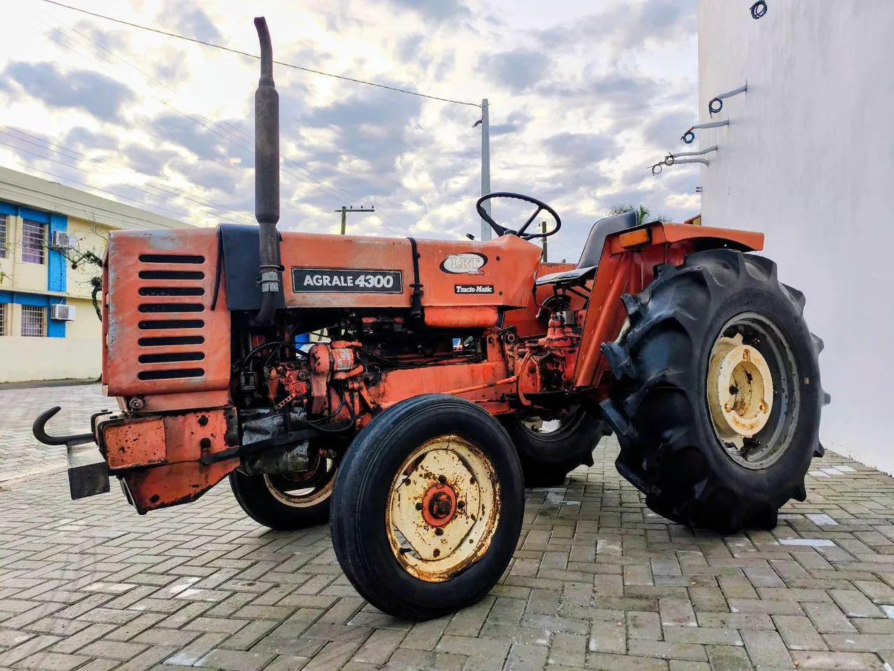 Trator Agrale 4300 - Foto 4
