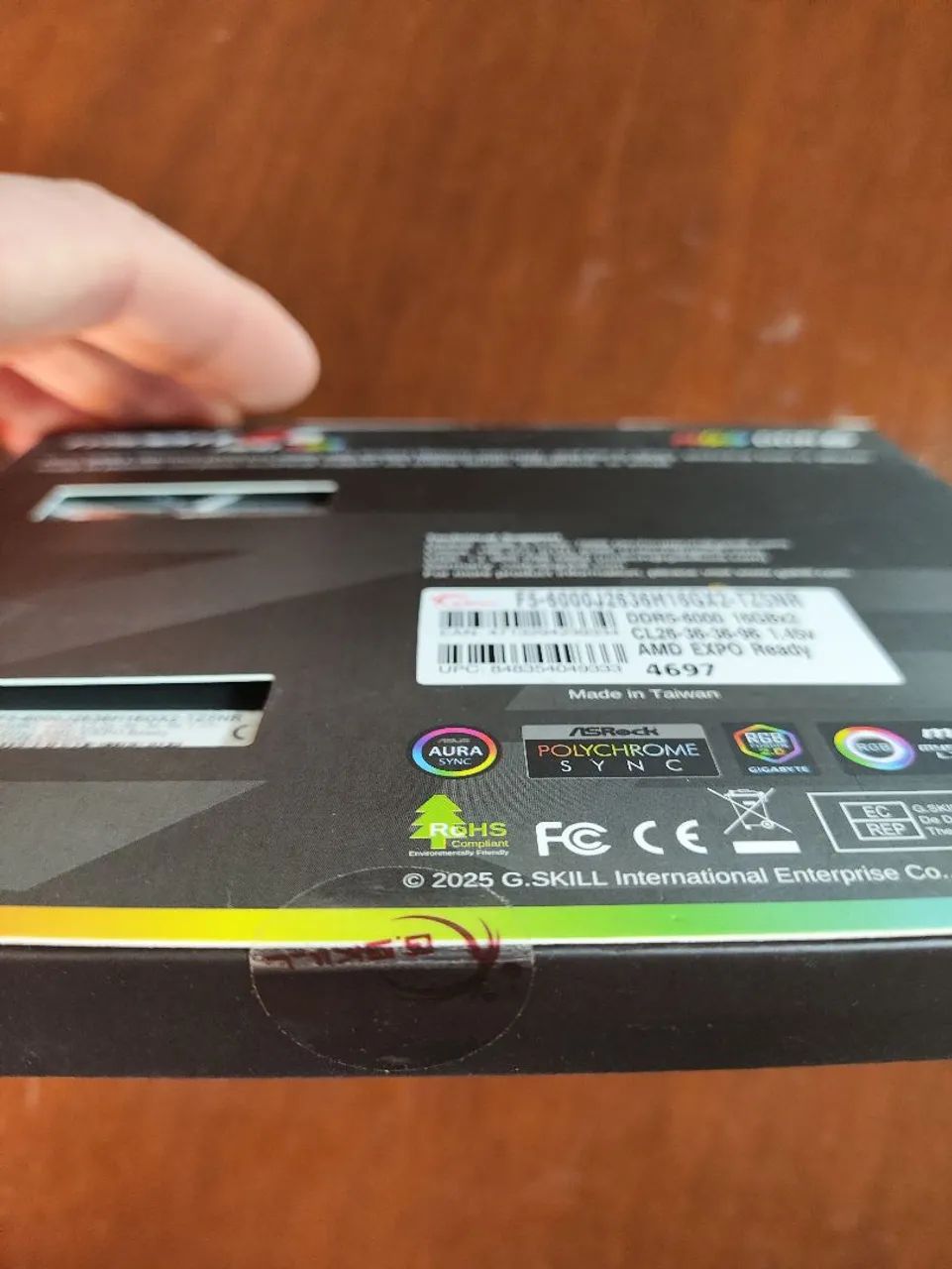 Memória RAM: G.Skill Trident Z5 Neo RGB DDR5 6000MHz CL26 32gb