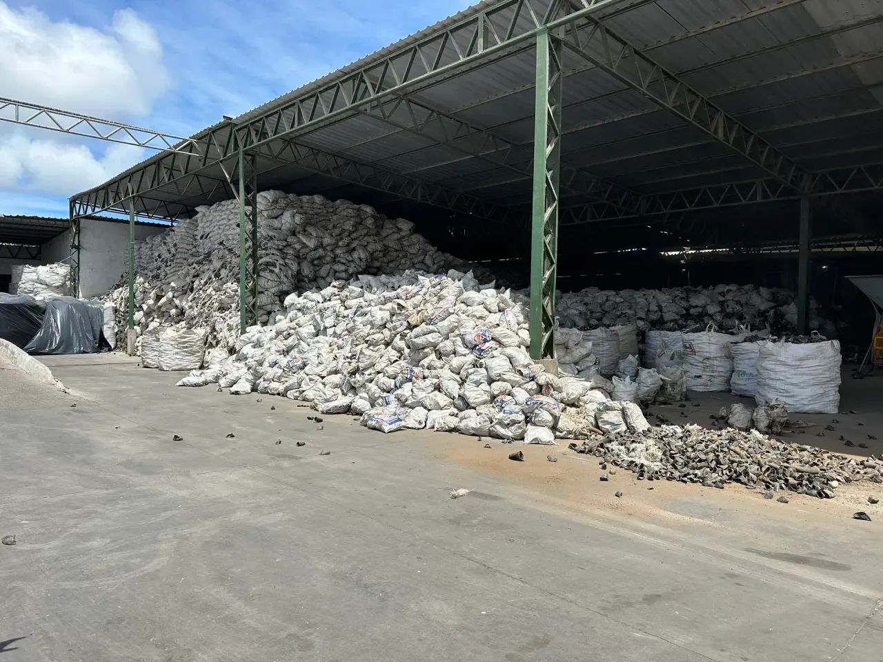 Complexo Industrial - 13.000 m2 de Galpões Estruturados. - Foto 3