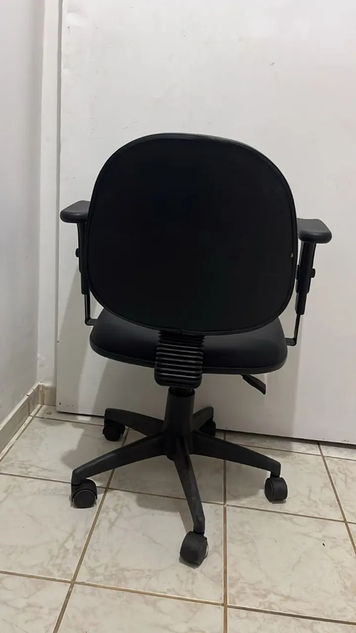 Cadeira executiva giratória