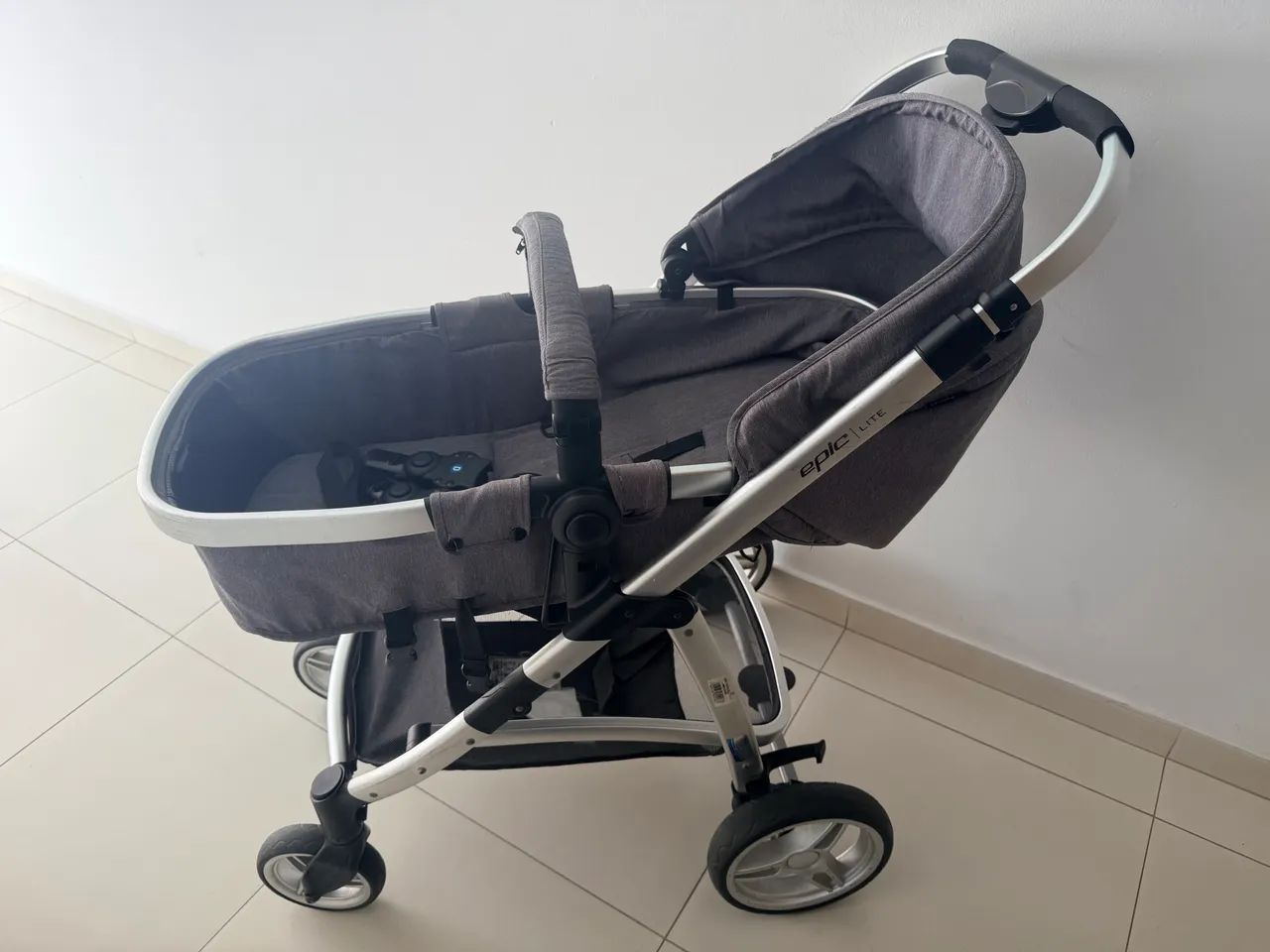 Carrinho de Bebê 3 em 1