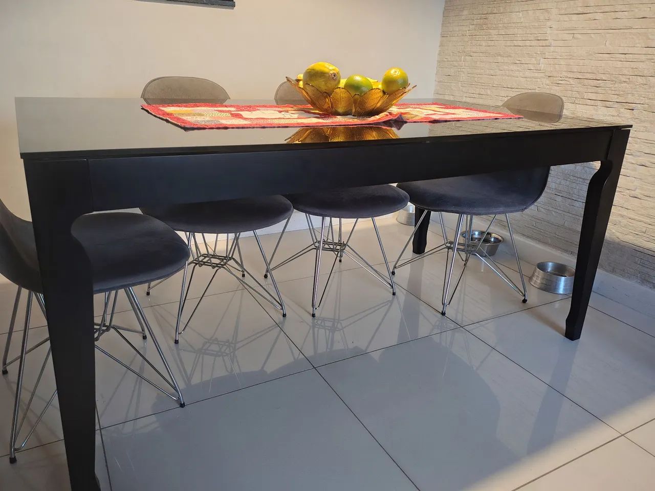 MESA DE JANTAR-Com 6 Cadeiras - Foto 2