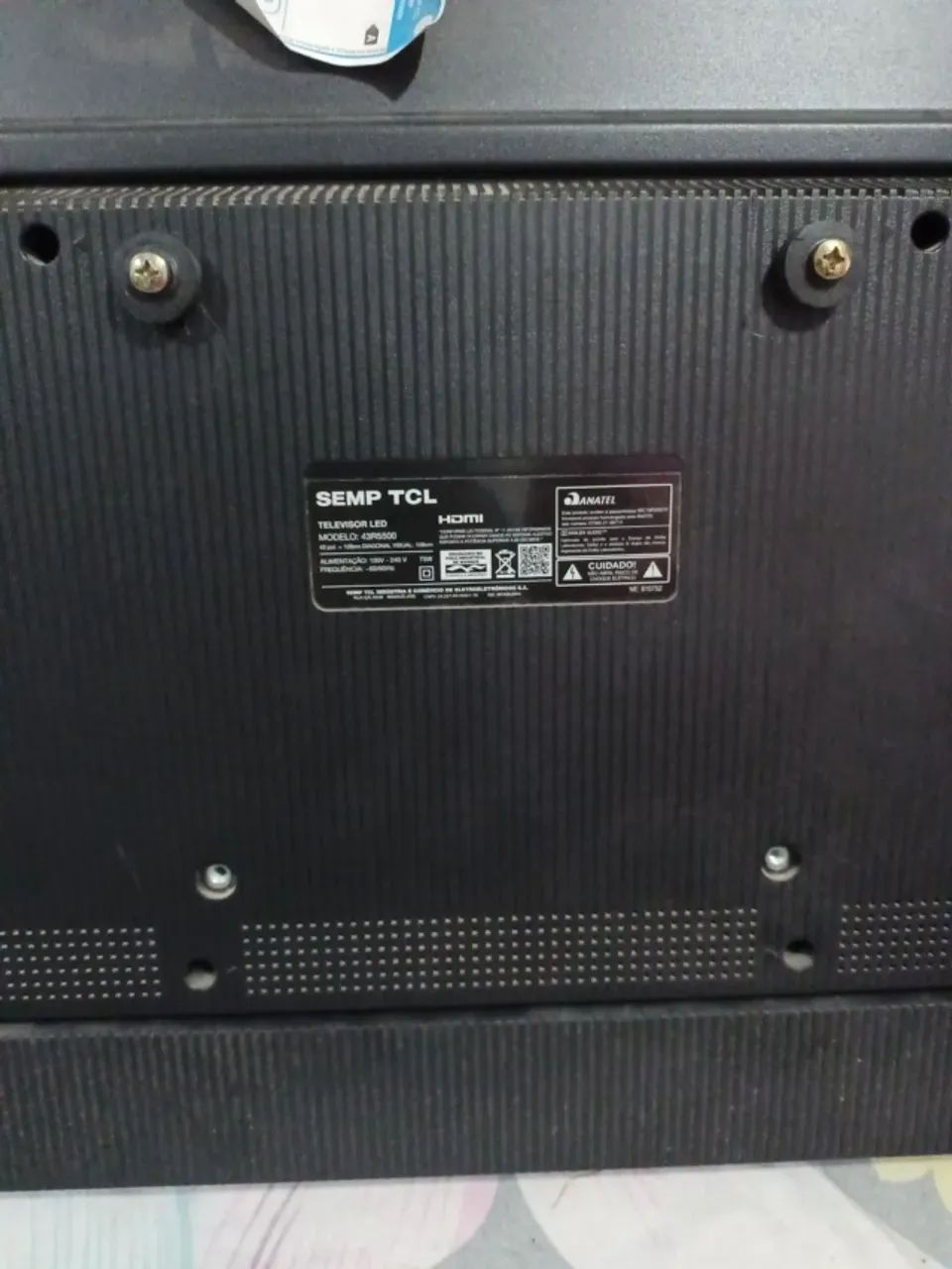 Smart TV 43 polegadas, Roku com defeito, para conserto ou retirada de peça - Foto 4